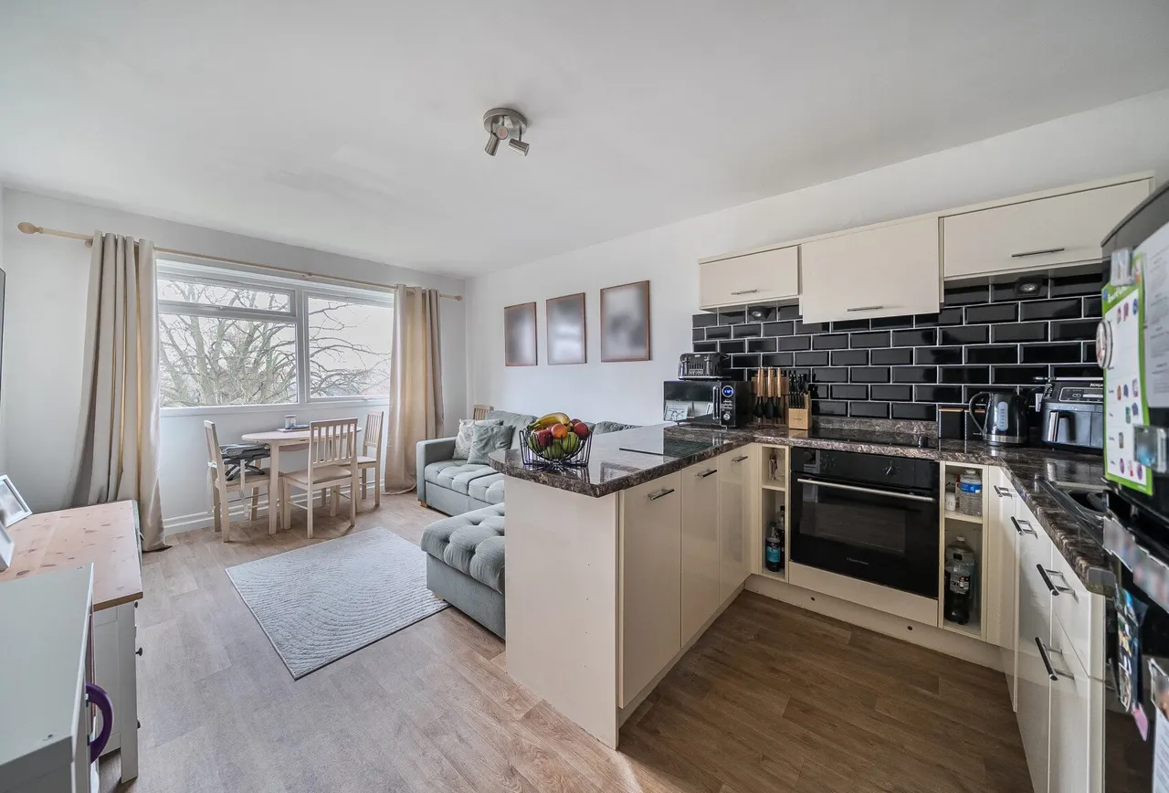 Harcourt Avenue, Wallington, SM6 8AR, photo 4
