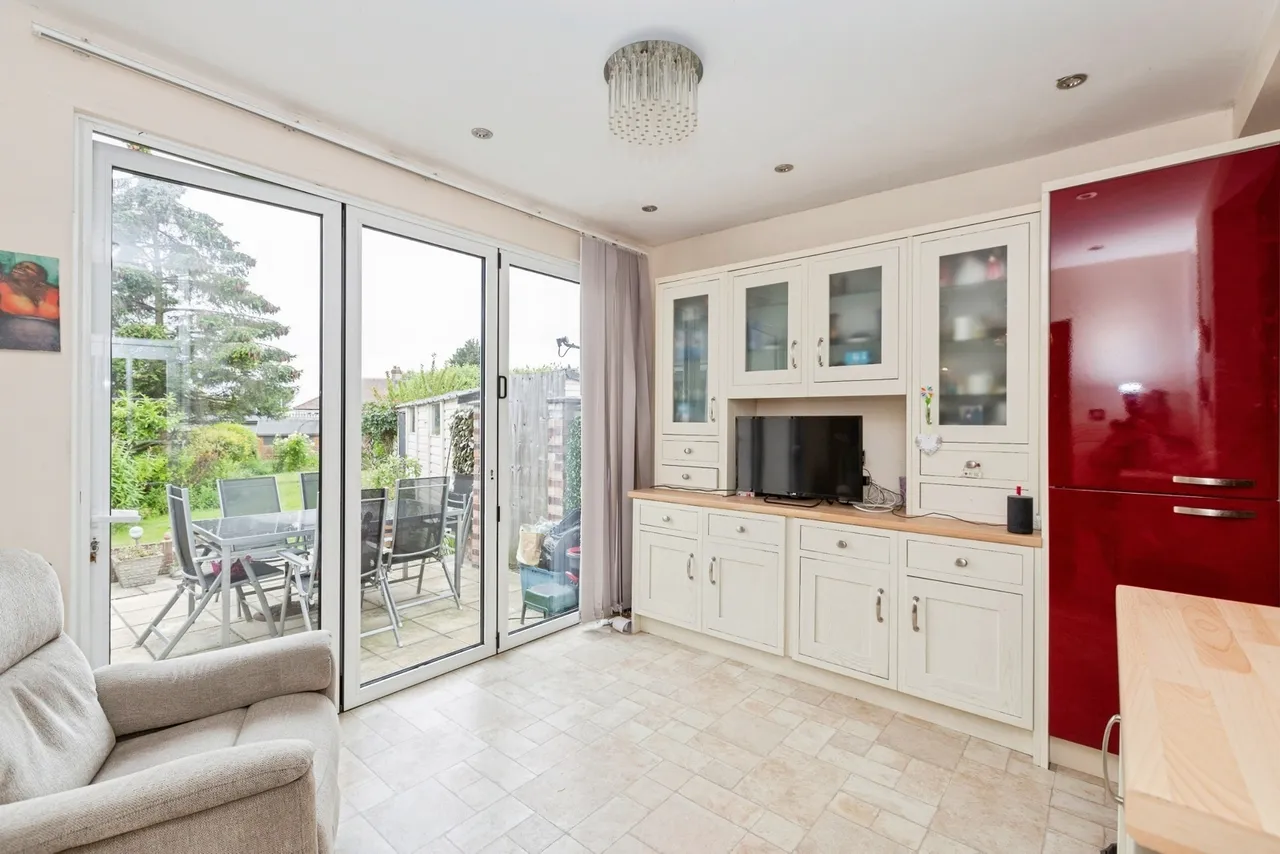 Lamerton Road, Ilford, IG6, photo 8