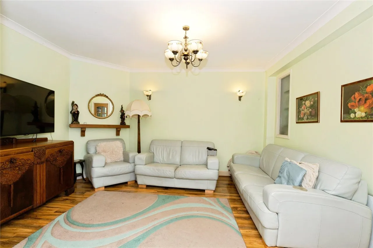 Lamerton Road, Ilford, IG6, photo 4