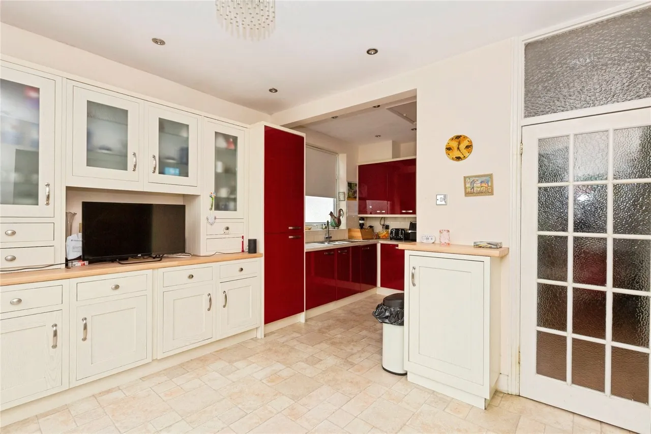 Lamerton Road, Ilford, IG6, photo 6