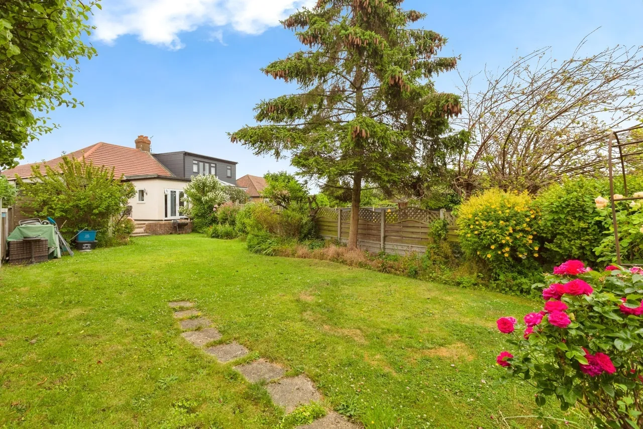 Lamerton Road, Ilford, IG6, photo 19