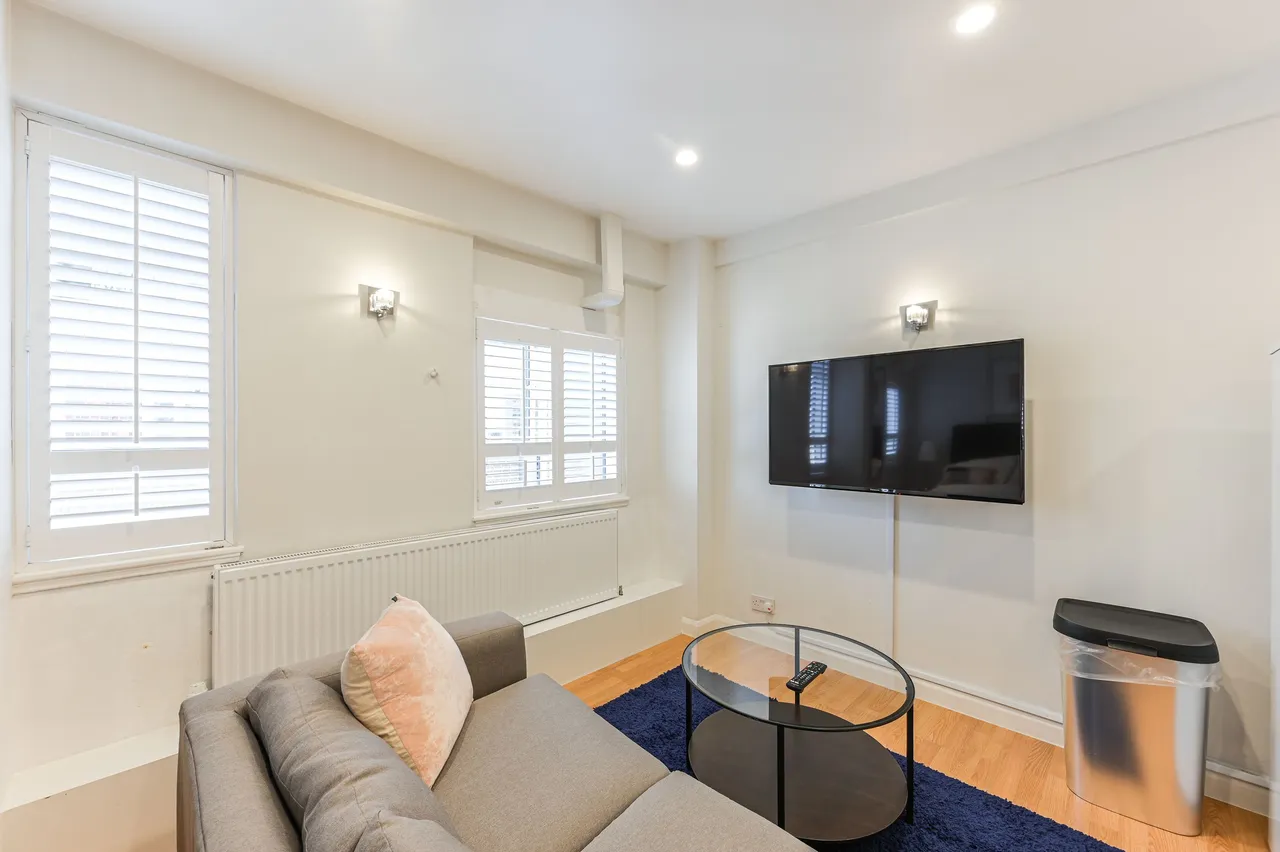 704 Nell Gwynn House, Sloane Avenue, London, photo 6
