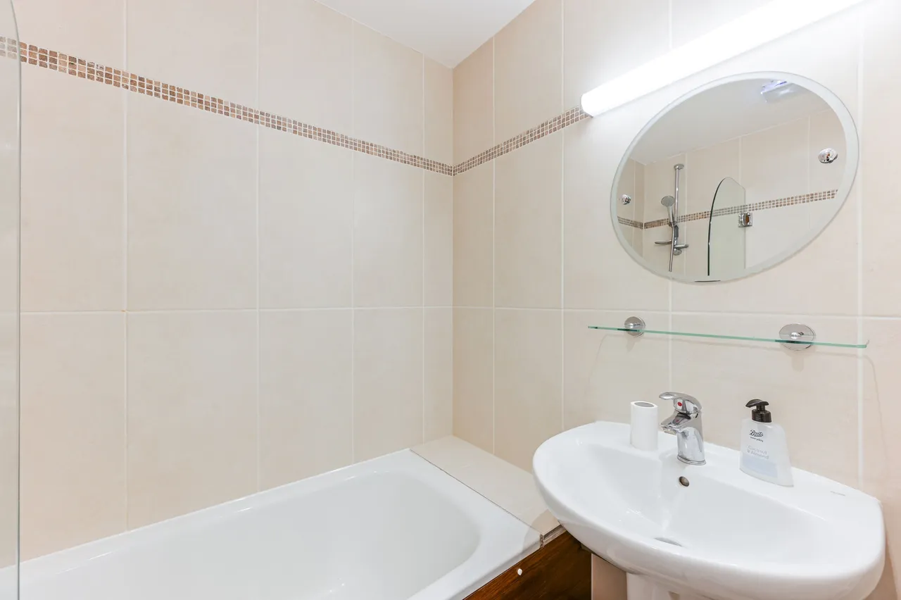 704 Nell Gwynn House, Sloane Avenue, London, photo 4