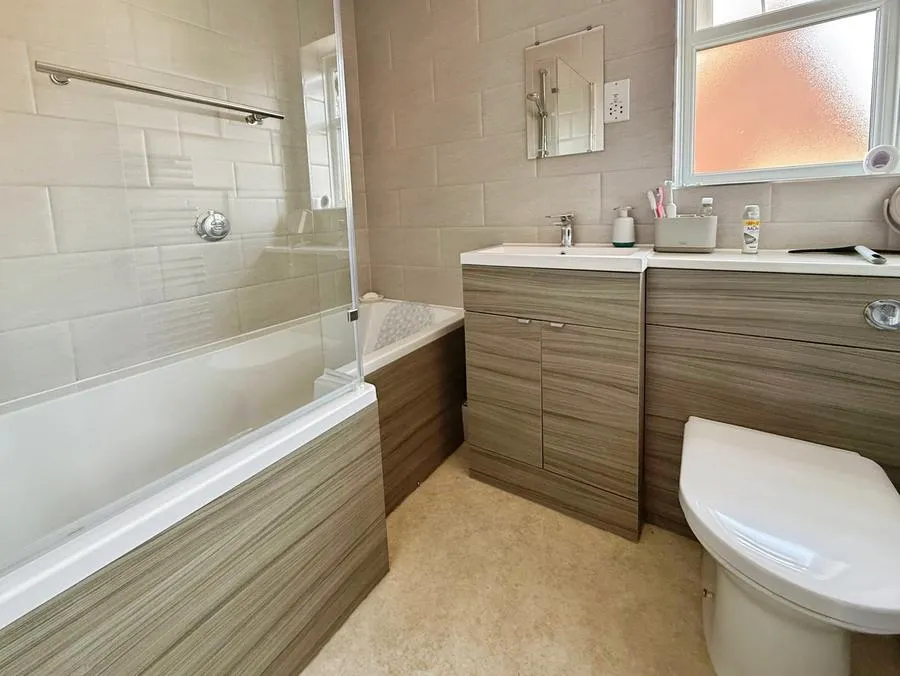 Greenwich Avenue, Holbeach, PE12, photo 23