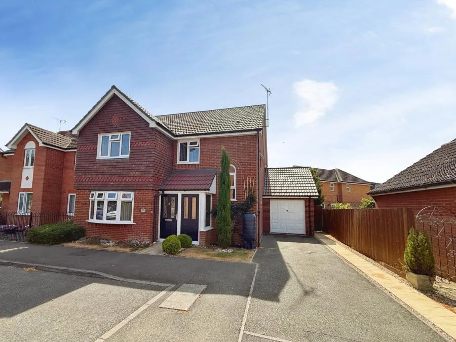 3 bed house for sale, Greenwich Avenue, Holbeach, PE12