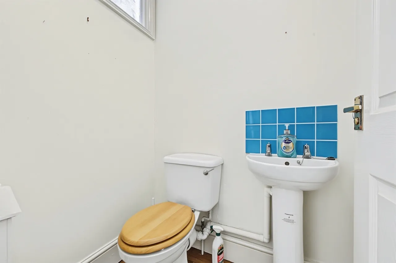 Harlestone Road, Northampton, NN5, photo 8