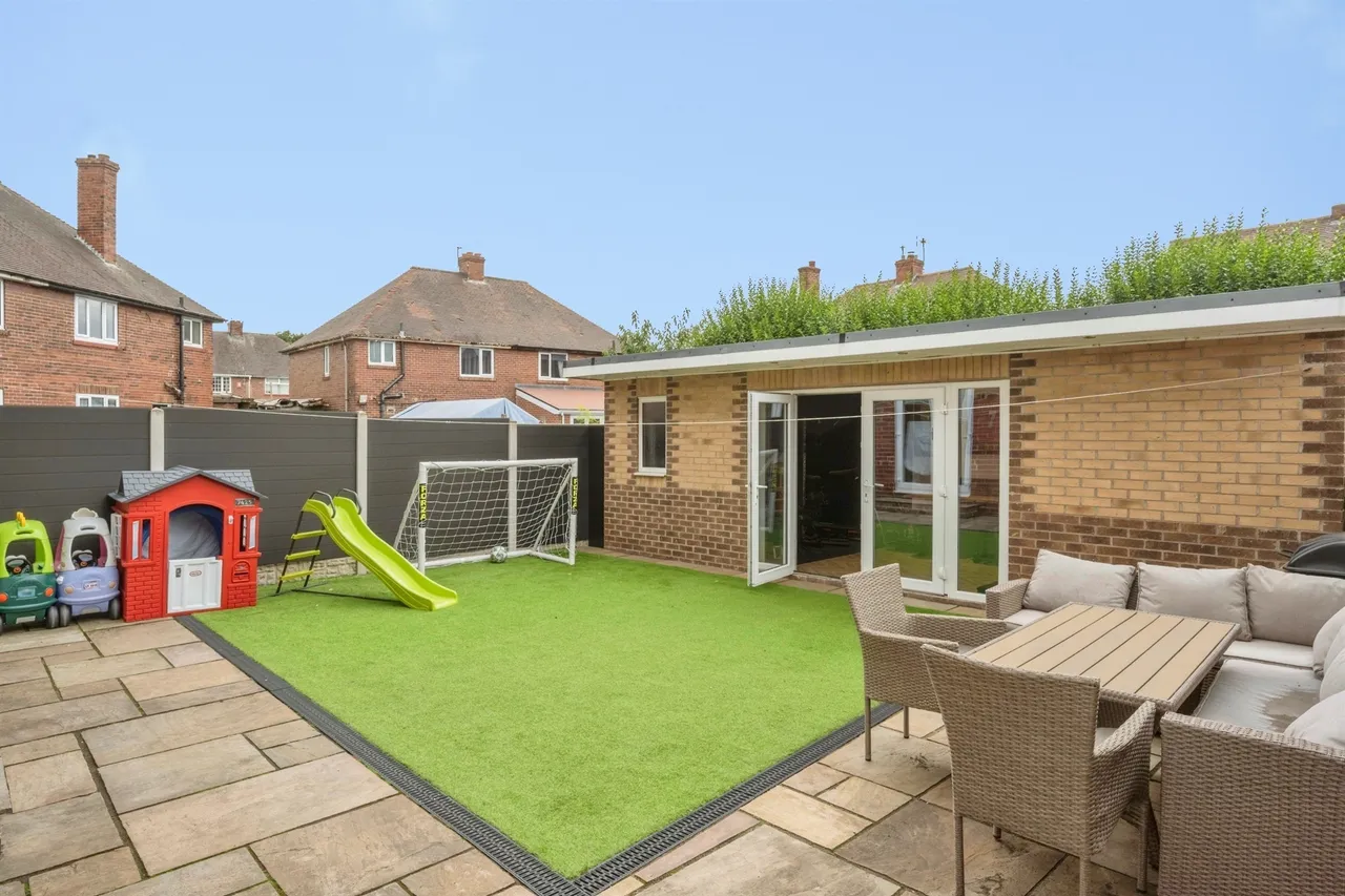 Cemetery Road, Wath-Upon-Dearne, S63, photo 4