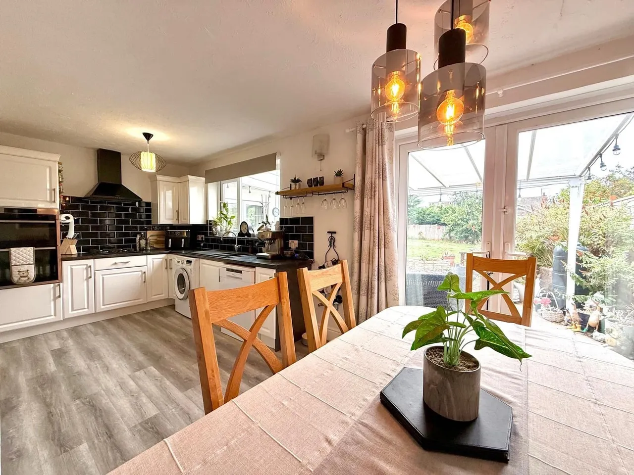 Sandringham Road, Swindon, SN3, photo 11
