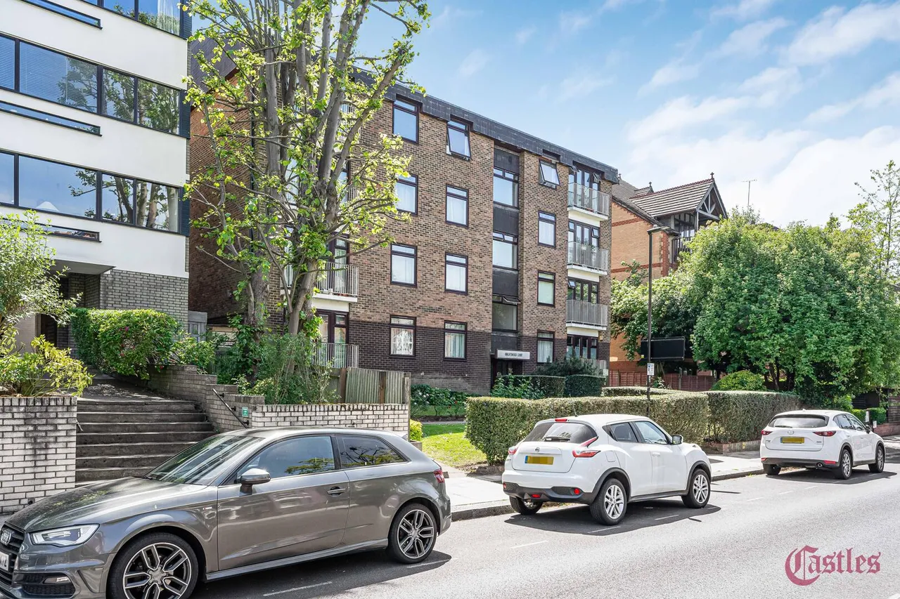 Avenue Road, N6, photo 20