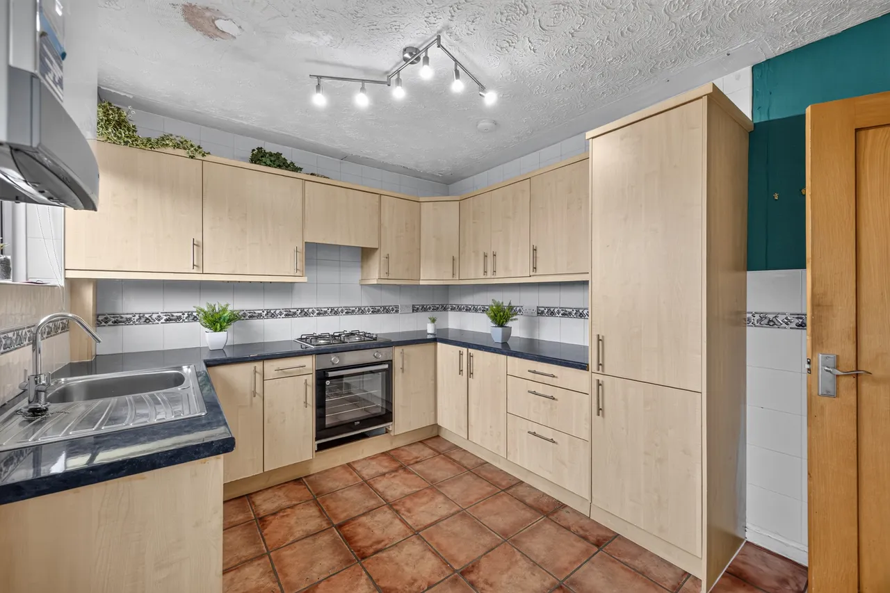 Maple Drive, Barrhead, G78, photo 4