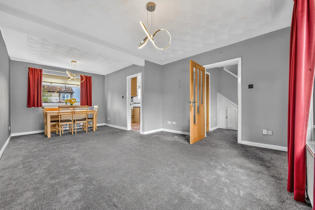 Maple Drive, Barrhead, G78, photo 3