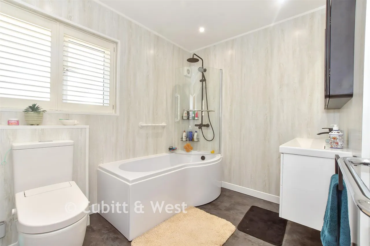 Garden Close, Hayling Island, PO11, photo 13