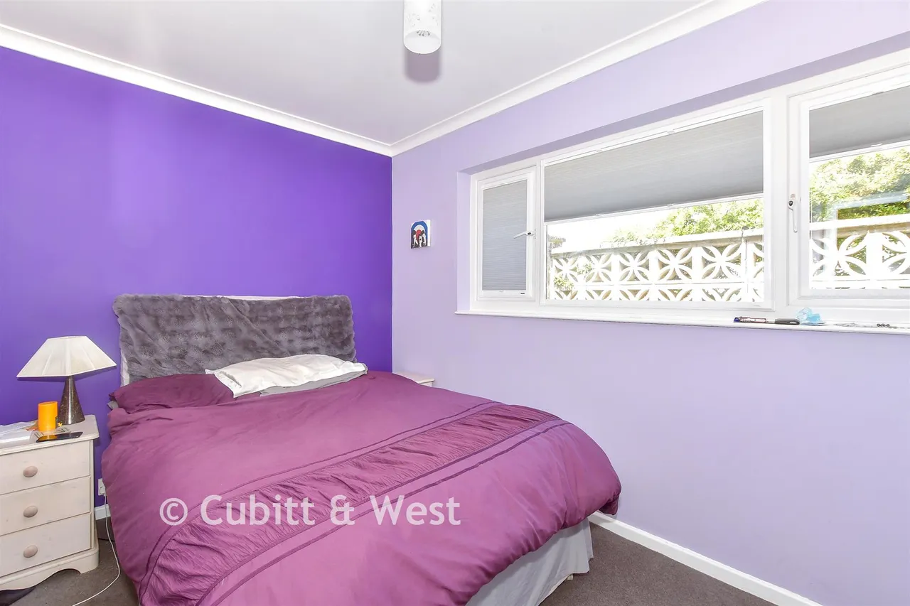 Garden Close, Hayling Island, PO11, photo 11