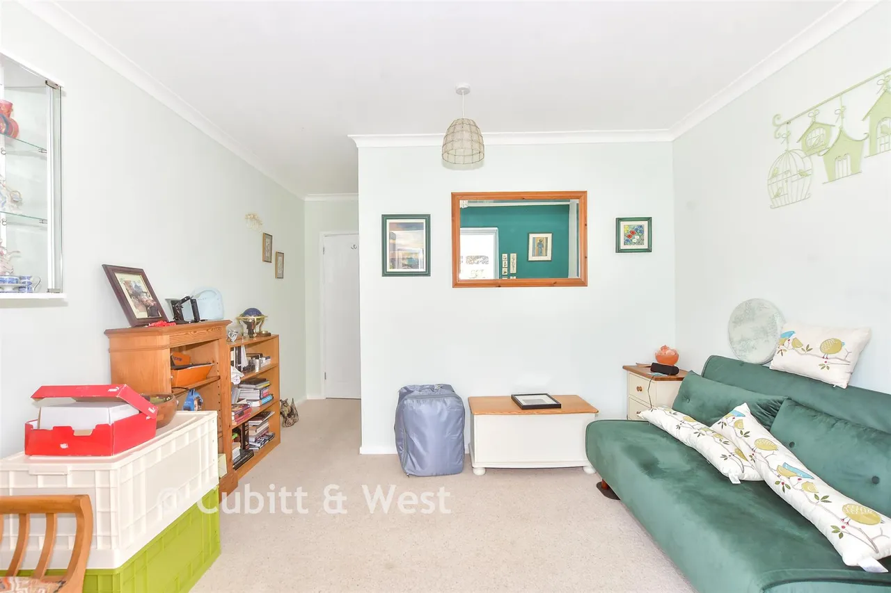 Garden Close, Hayling Island, PO11, photo 12