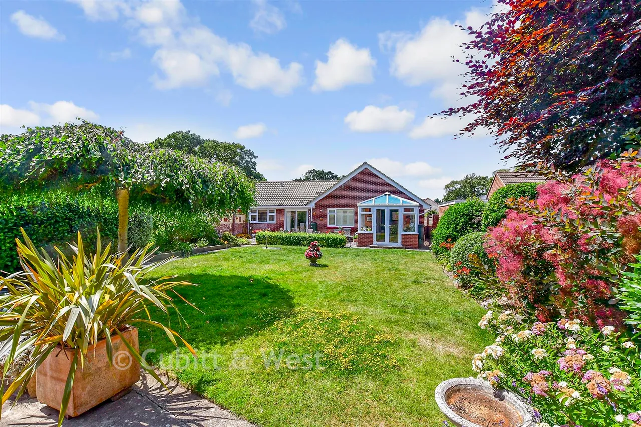 Garden Close, Hayling Island, PO11, photo 14