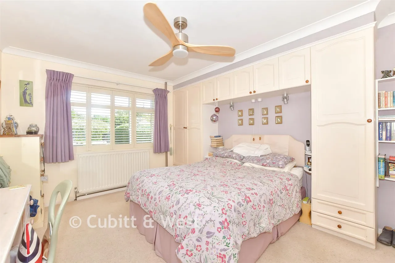 Garden Close, Hayling Island, PO11, photo 10