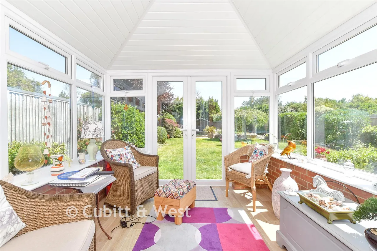 Garden Close, Hayling Island, PO11, photo 9