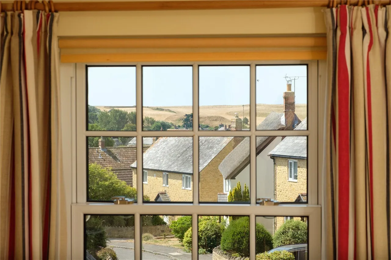 Howarth Close, Burton Bradstock, DT6, photo 28