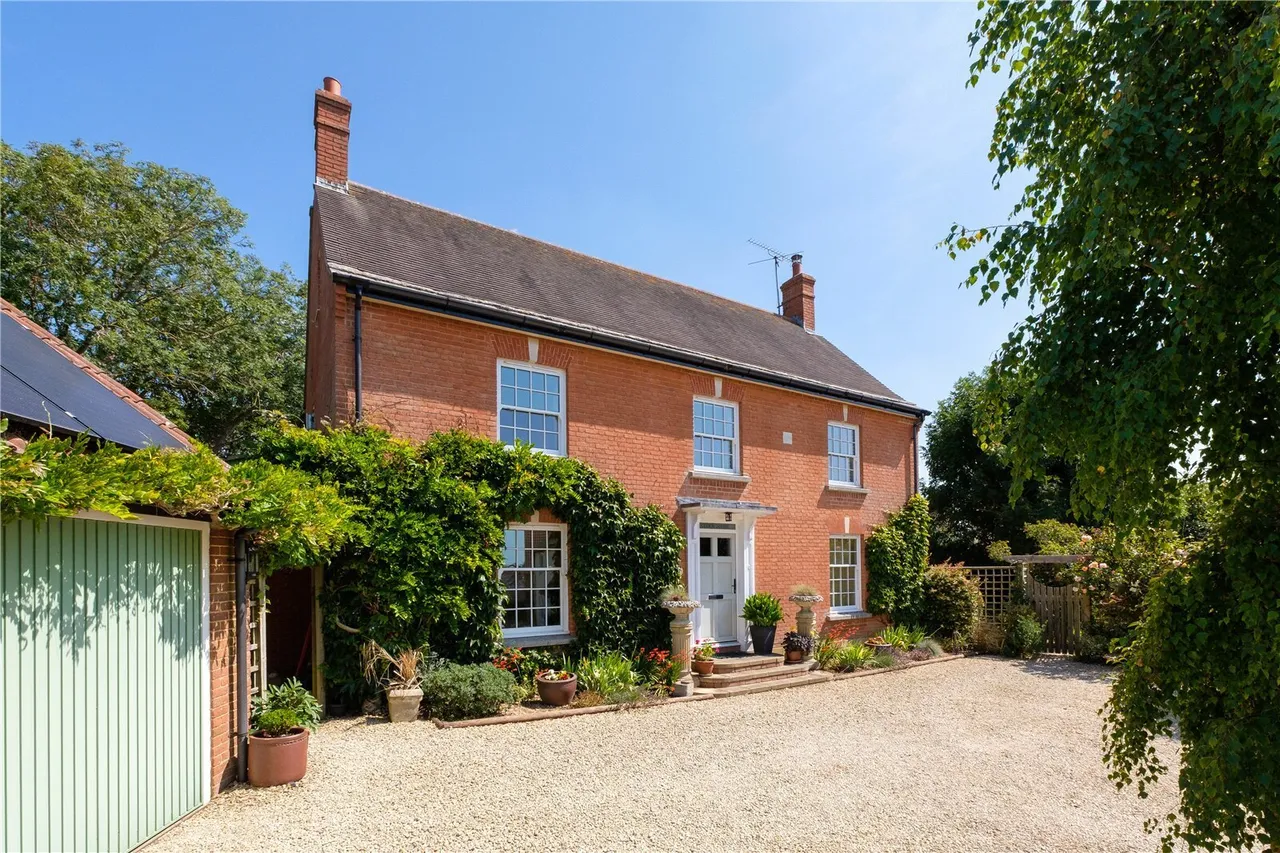 Howarth Close, Burton Bradstock, DT6, photo 4