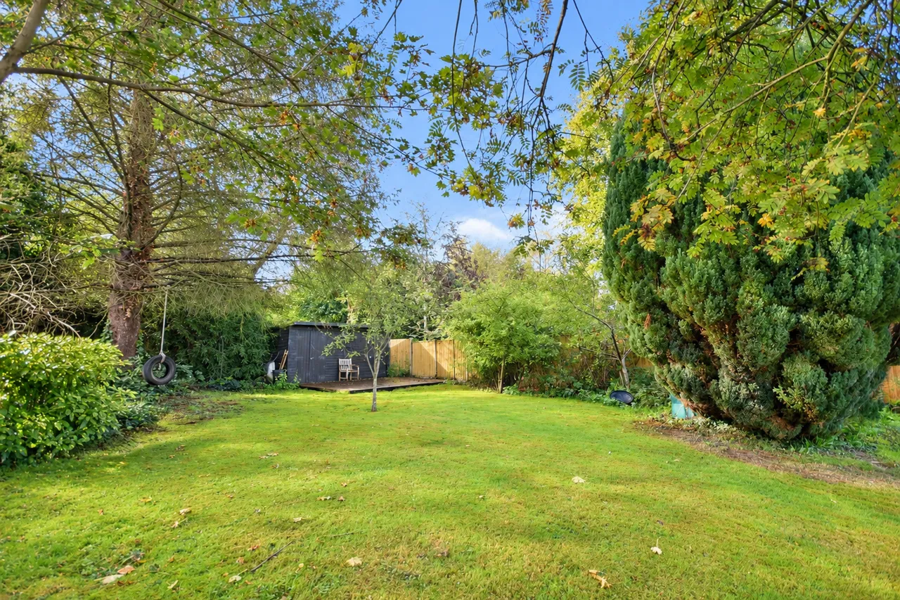 Hall Farm Road, Duffield, DE56, photo 16