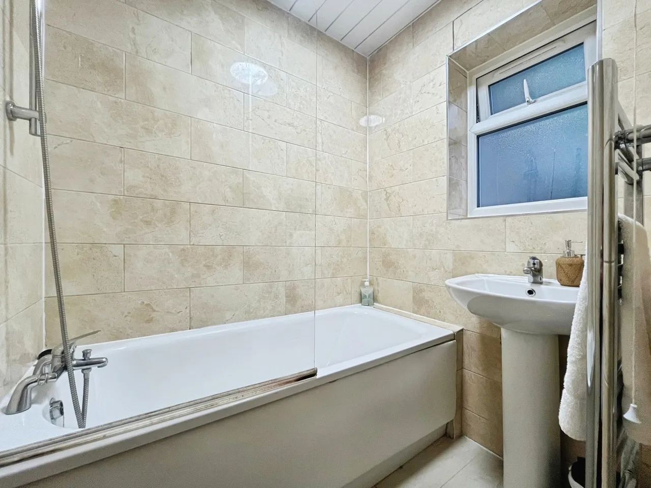 Keel Drive, Slough, SL1, photo 15