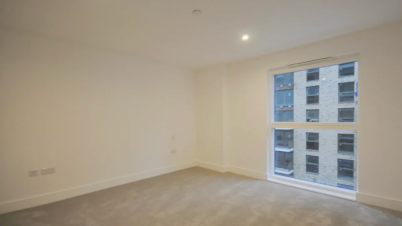 Pegler Square, Kidbrooke Village, London, SE3 9GW, photo 5