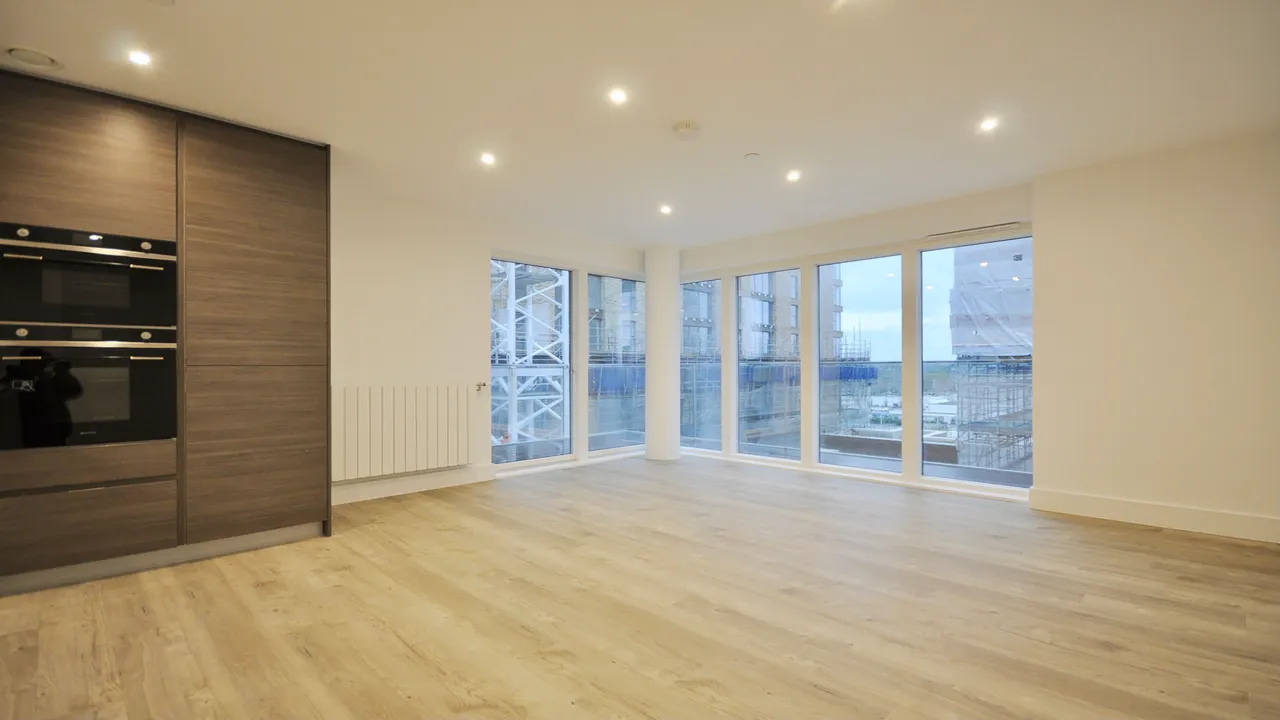 2 bed flat to rent — Pegler Square, Kidbrooke Village, London, SE3 9GW