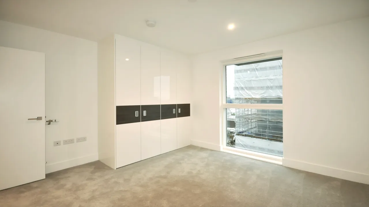 Pegler Square, Kidbrooke Village, London, SE3 9GW, photo 8