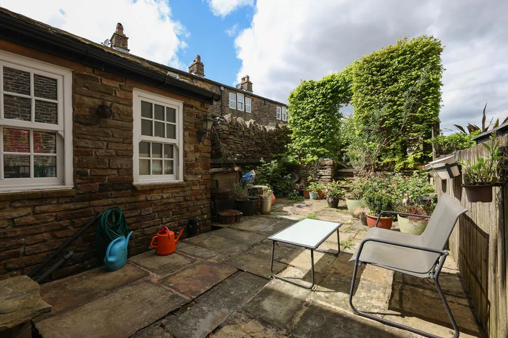 Knacks Lane, Whitworth, OL12, photo 19