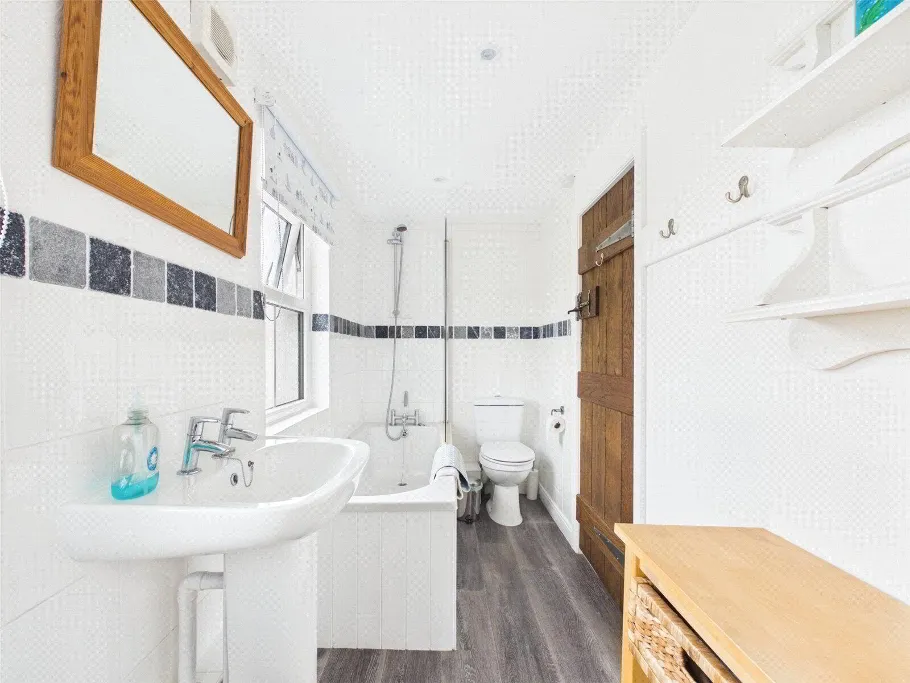 Kelly Park, St. Mabyn, PL30, photo 15