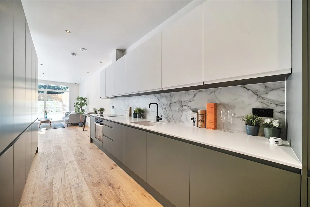 Rosemont Road, London, W3, photo 4