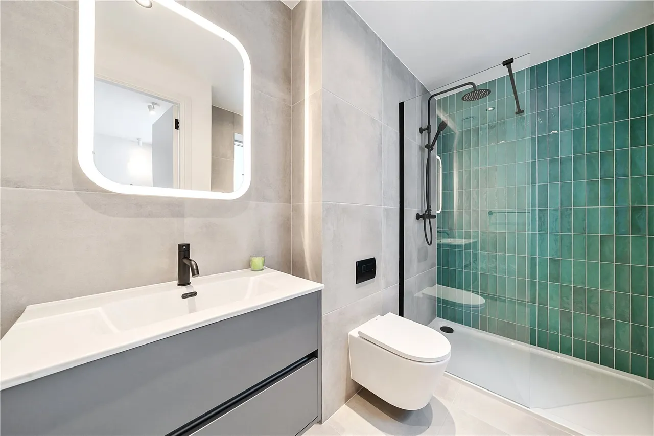 Rosemont Road, London, W3, photo 8