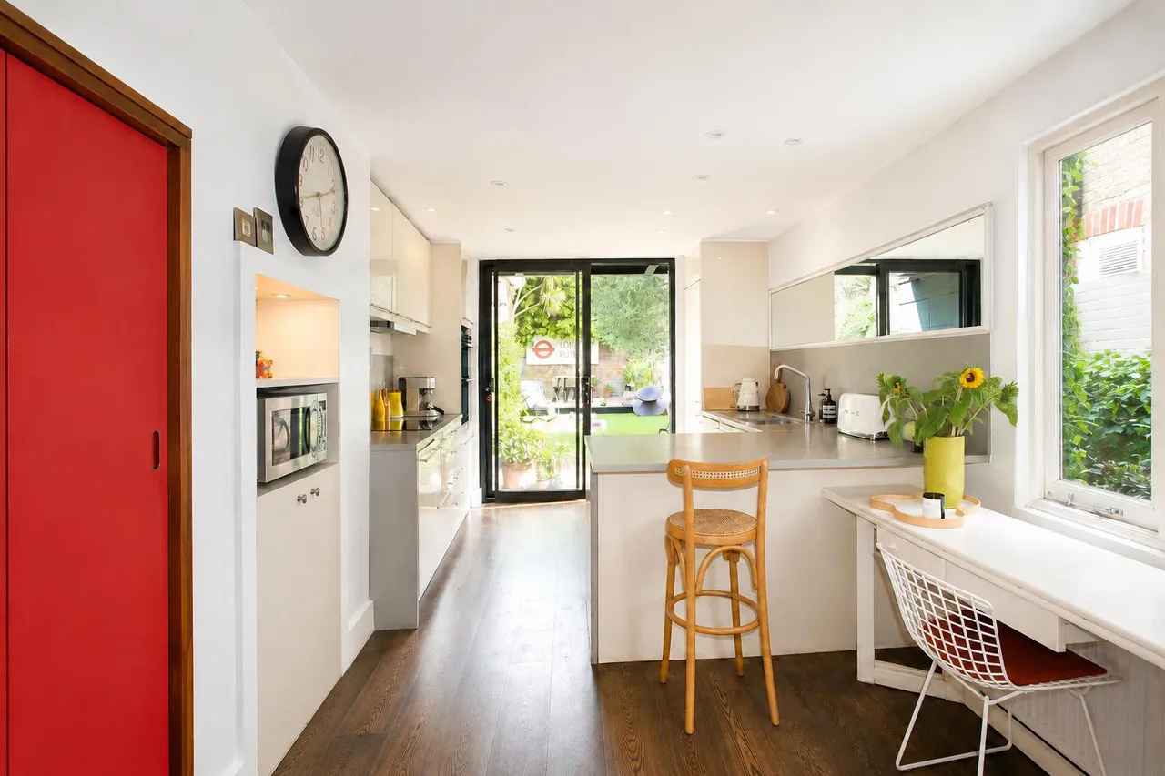 Chelverton Road, London, SW15, photo 4