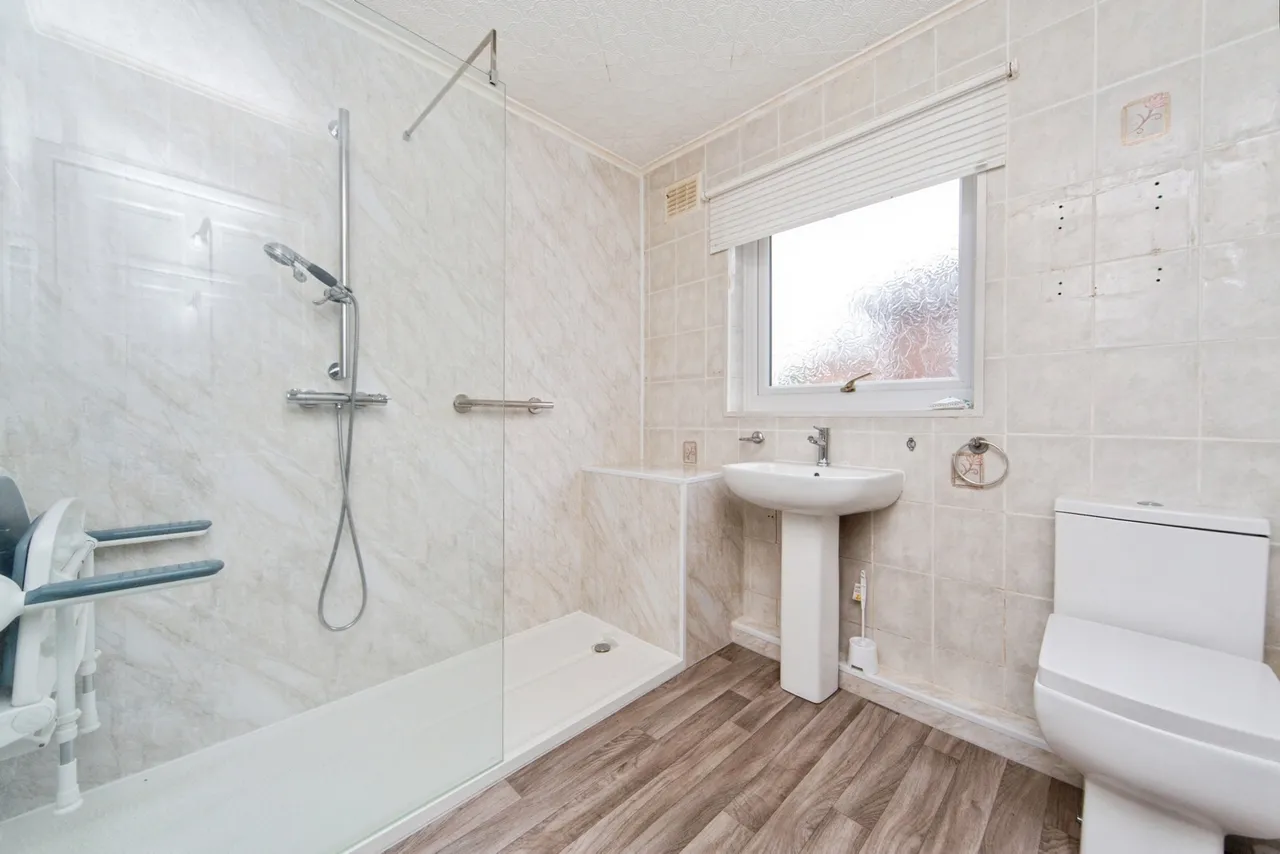 St. David Road, Wirral, CH62, photo 4
