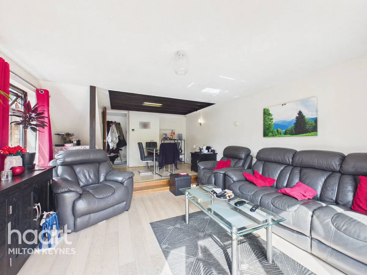Ramsay Close, Bradwell, MK13, photo 4