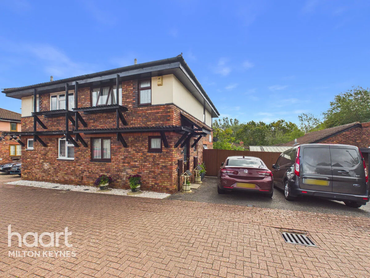 3 bed house for sale, Ramsay Close, Bradwell, MK13