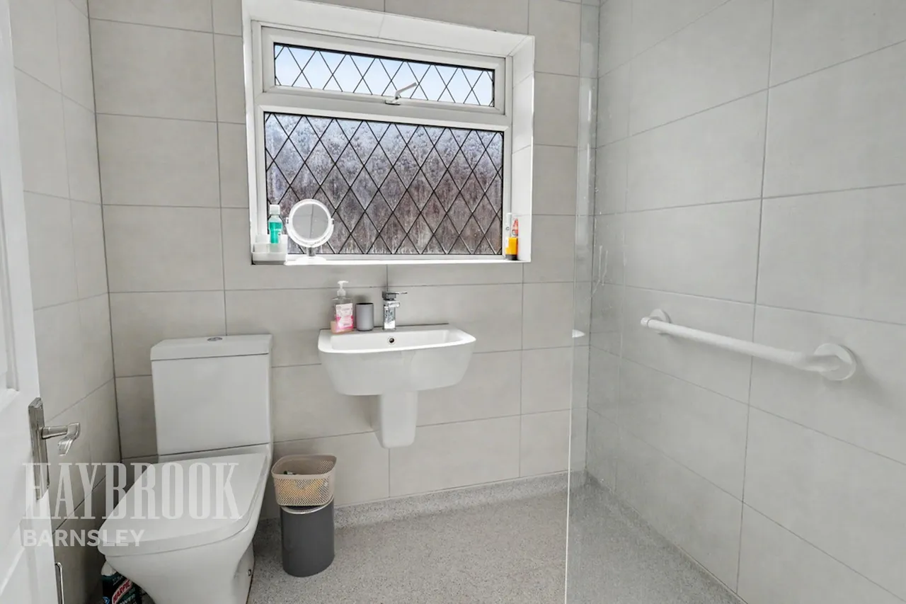 Minster Way, Monk Bretton, photo 8