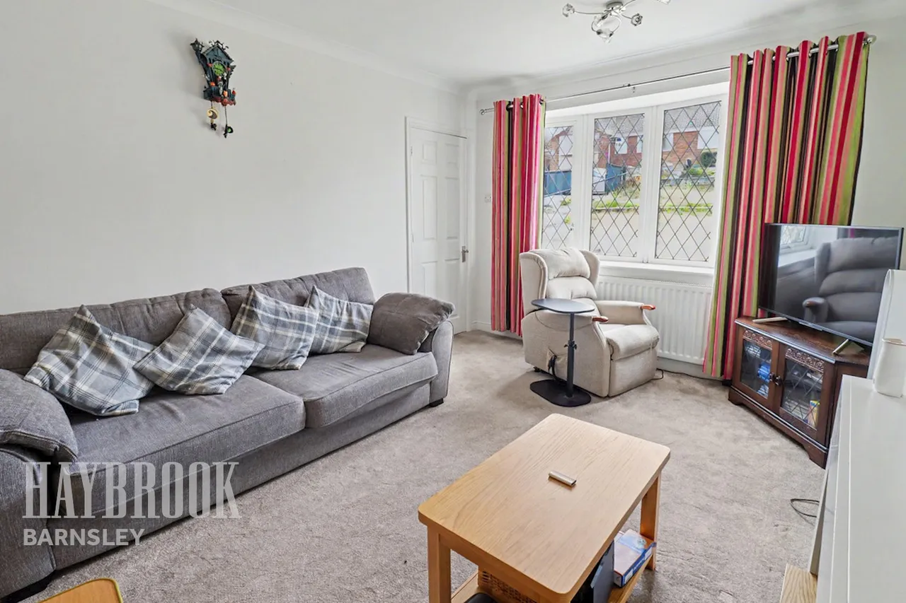 Minster Way, Monk Bretton, photo 4
