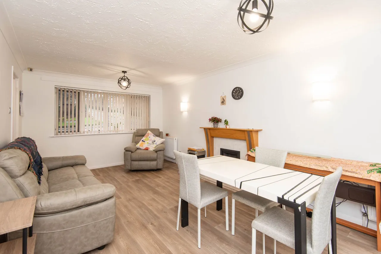 Hillside Drive, Chesterfield, S40, photo 2