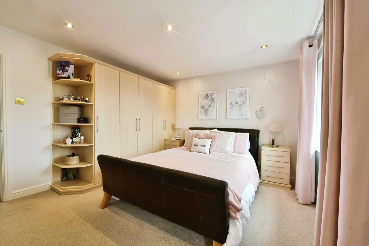 Morton Gardens, SHEFFIELD, South Yorkshire, S20, photo 11