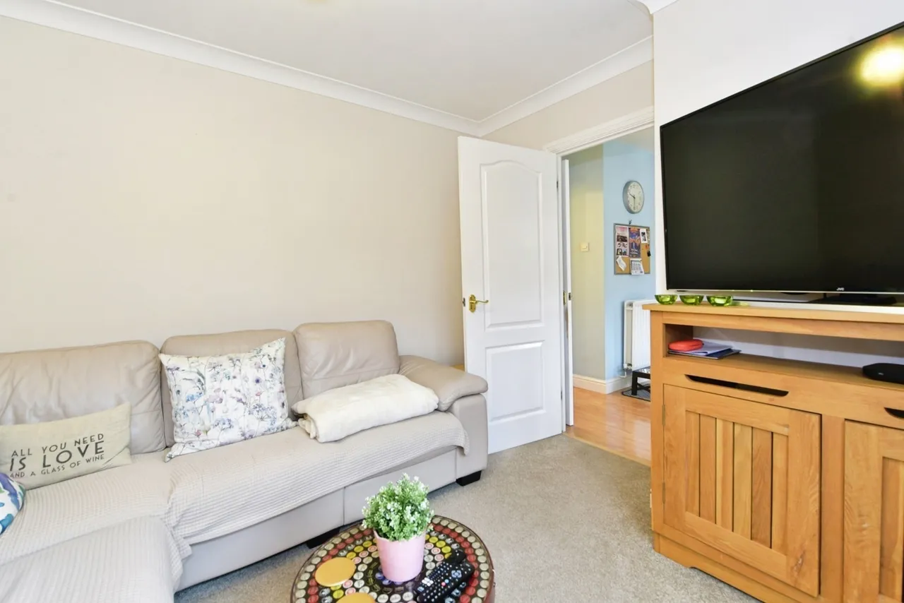 Morton Gardens, SHEFFIELD, South Yorkshire, S20, photo 9