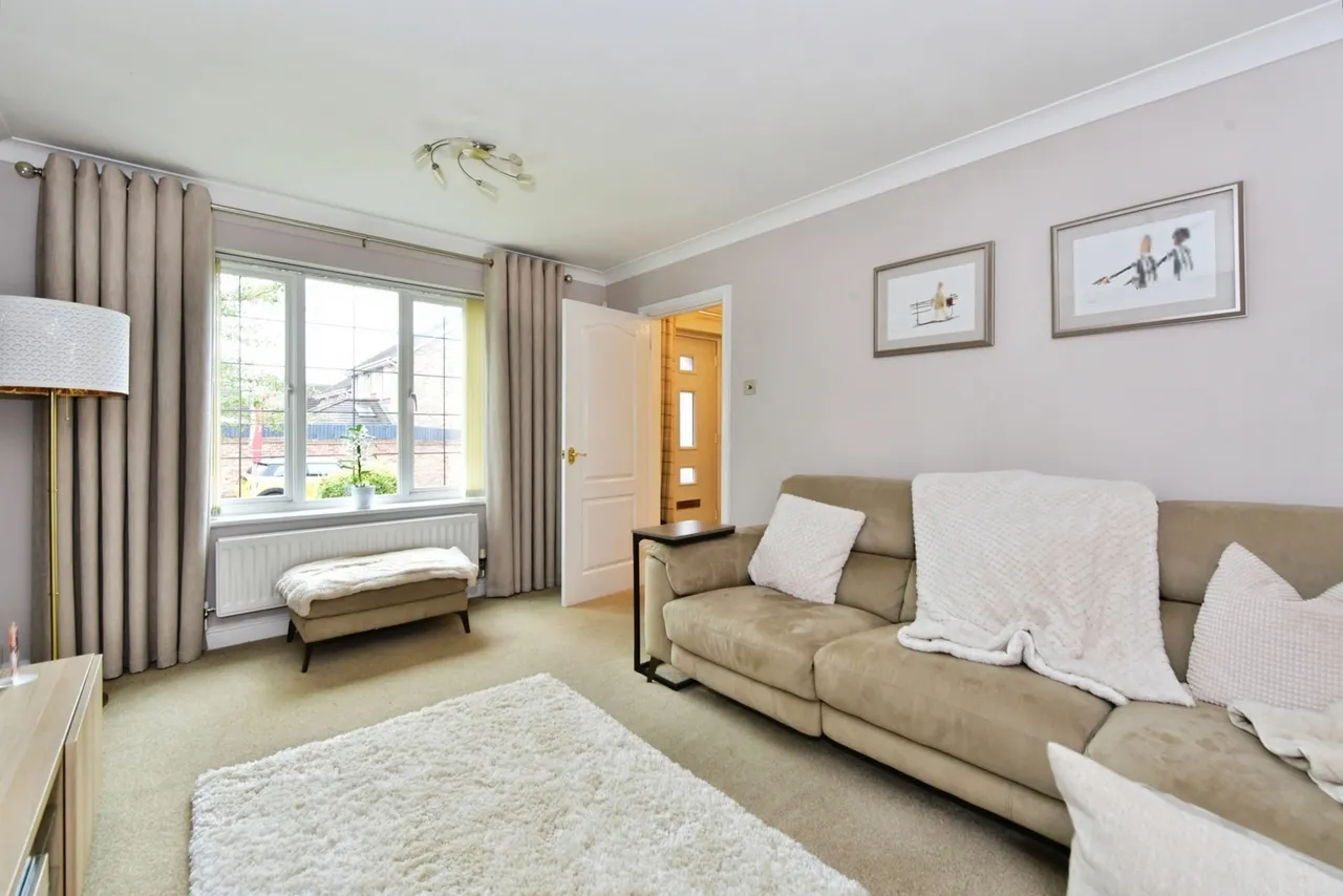 Morton Gardens, SHEFFIELD, South Yorkshire, S20, photo 4