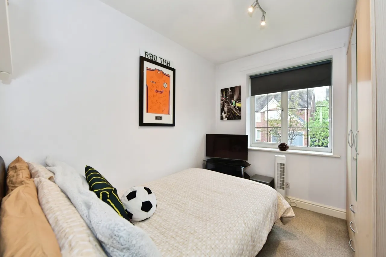 Morton Gardens, SHEFFIELD, South Yorkshire, S20, photo 13