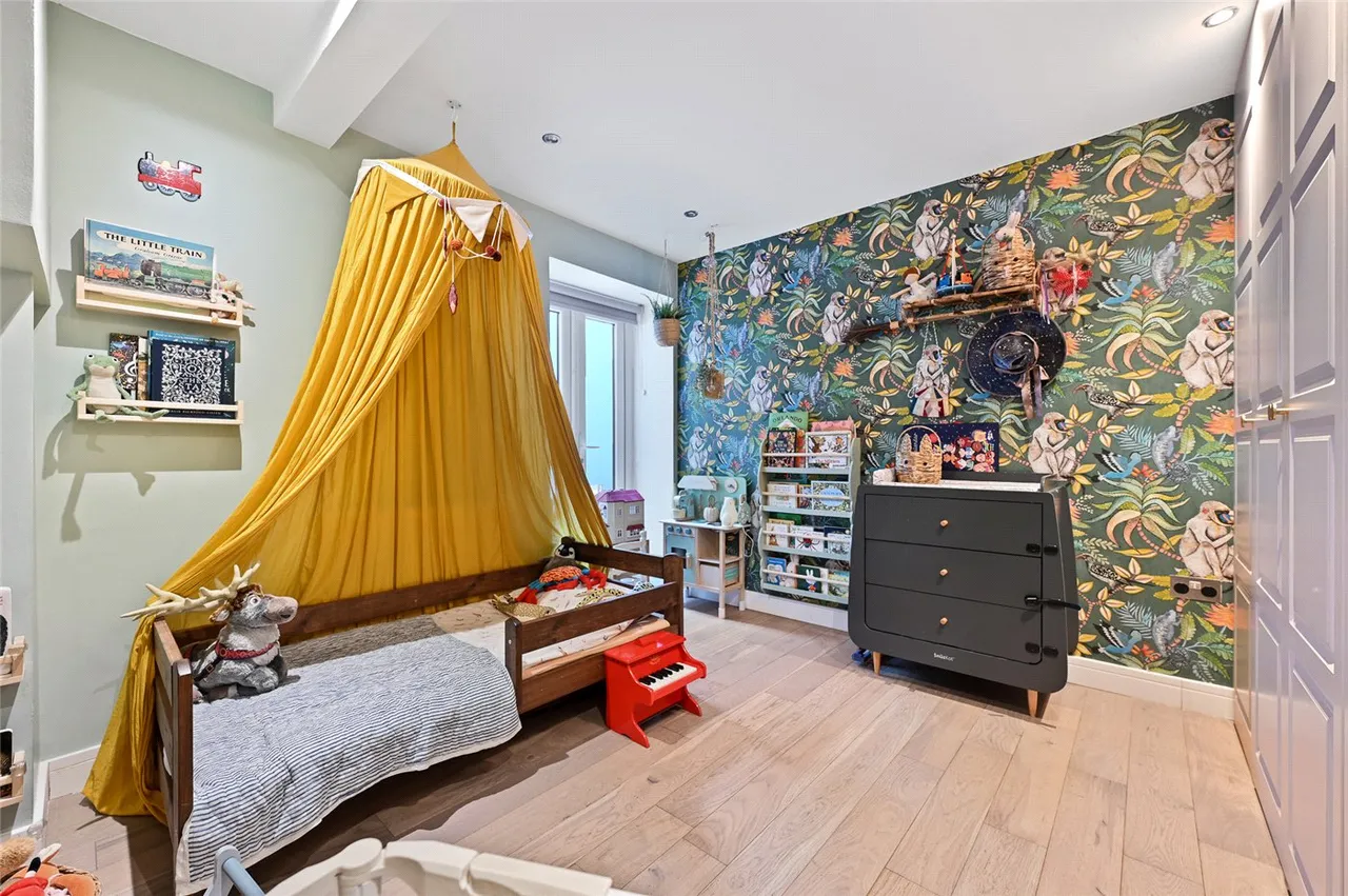Ormiston Grove, London, W12, photo 7