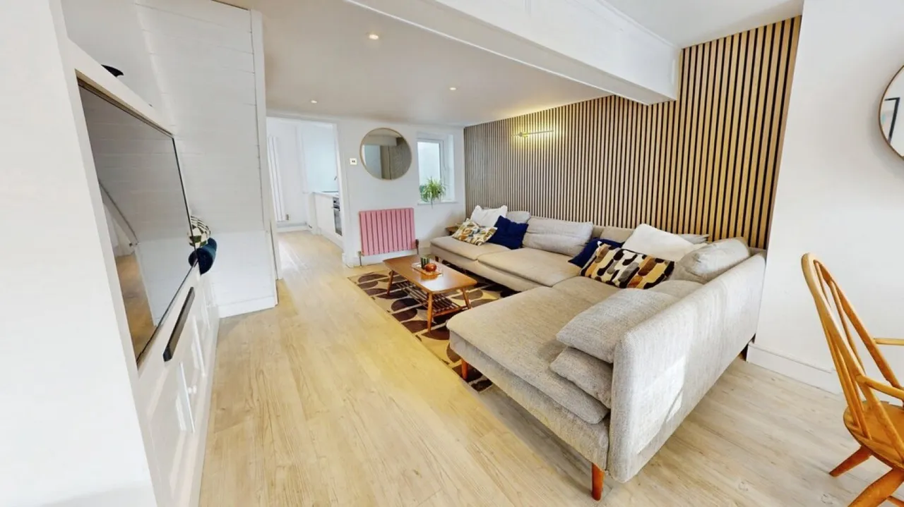 Upper Park Street, Cheltenham, GL52, photo 2