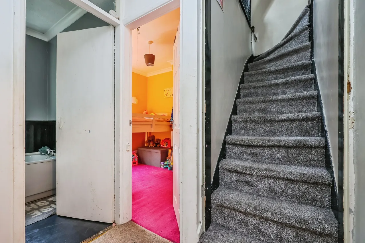 Vine Terrace, Hucknall, NG15, photo 7