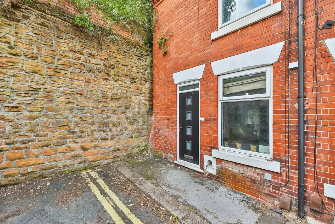 Vine Terrace, Hucknall, NG15, photo 13