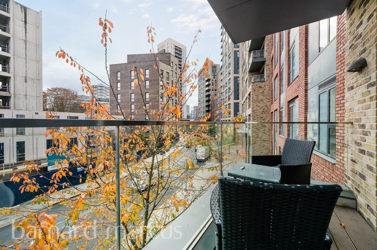 Cherry Orchard Road, Croydon, photo 3