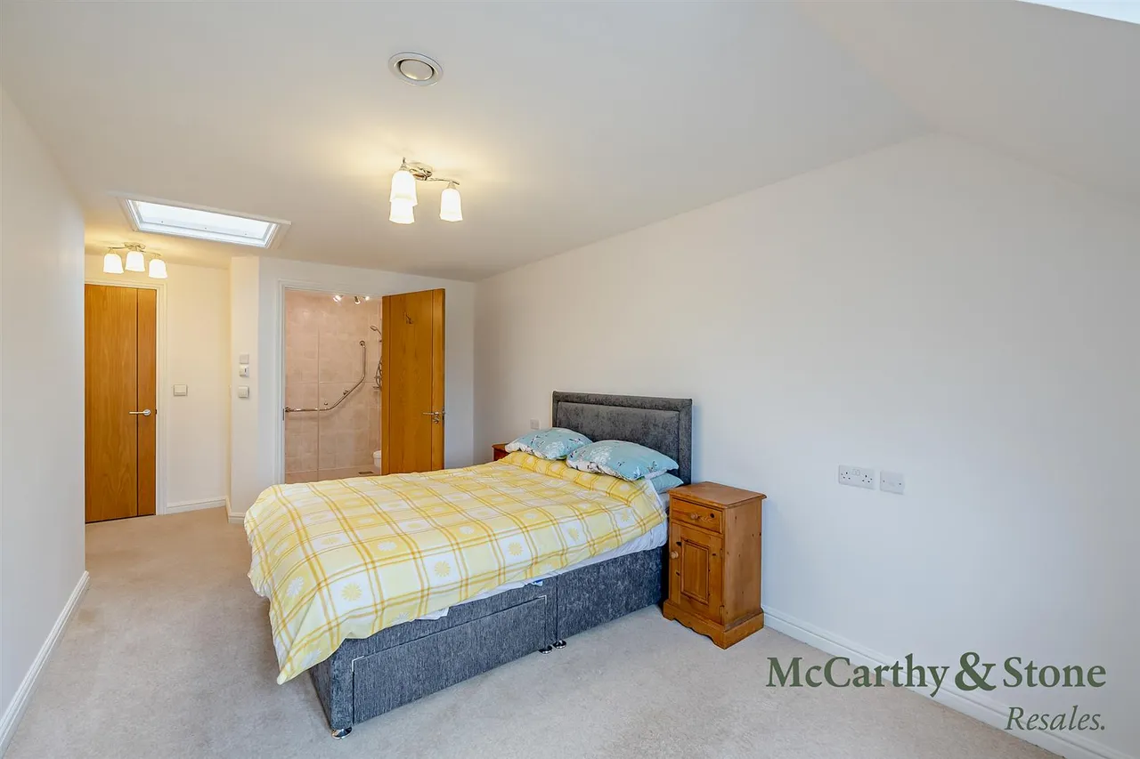 East Street, Newton Abbot, TQ12, photo 8