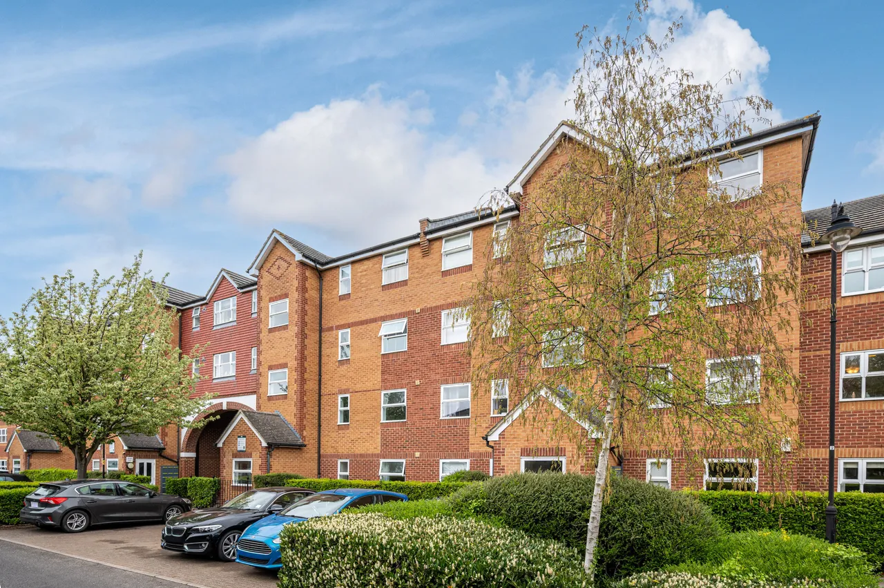 56 Molyneux Drive, London, photo 9